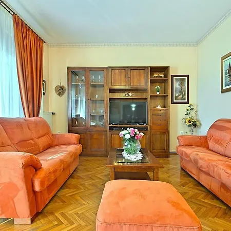 Holiday home David *